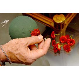 Premium-Floral-Foam-Sphere-Foam-Ball-3-5-inch-for-Fresh-Dry-Flowers-1-Piece